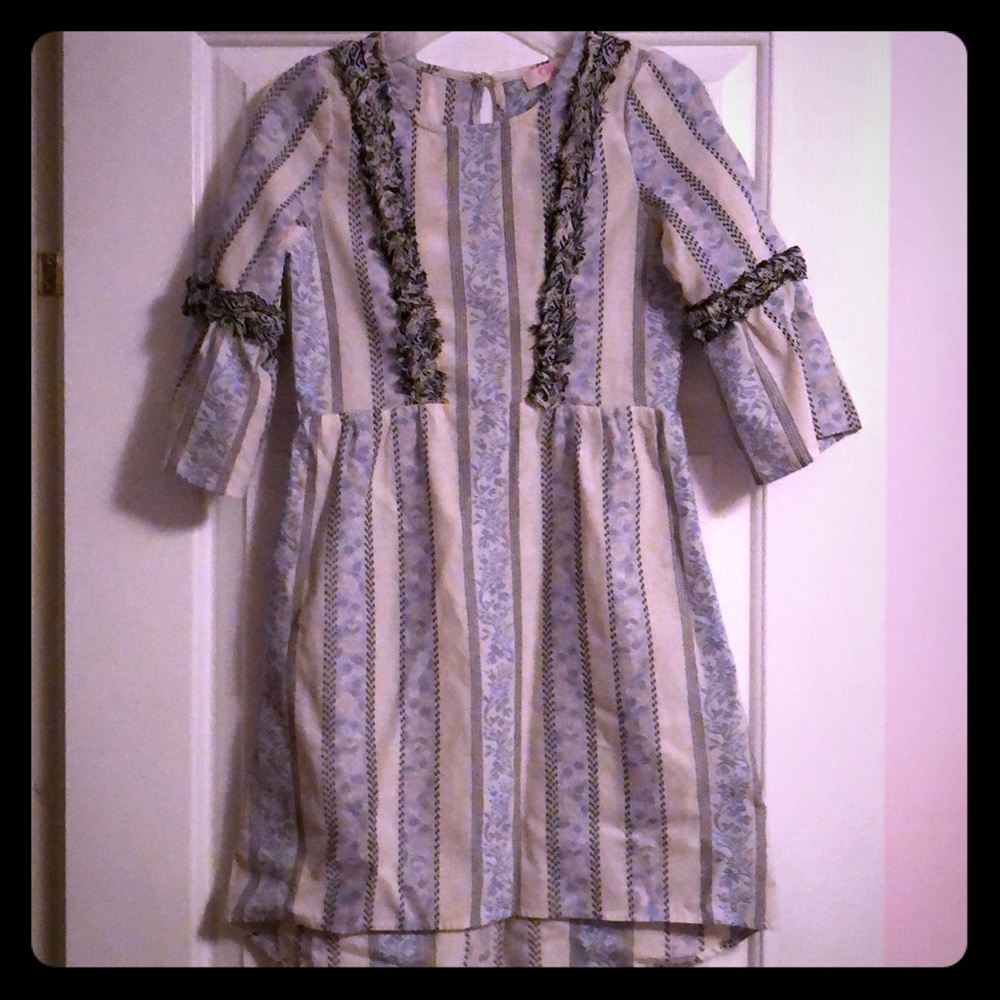 Gianni Bini girls peasant sleeve dress